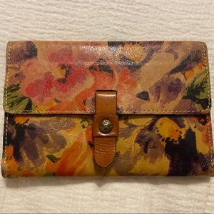 Patricia Nash floral wallet